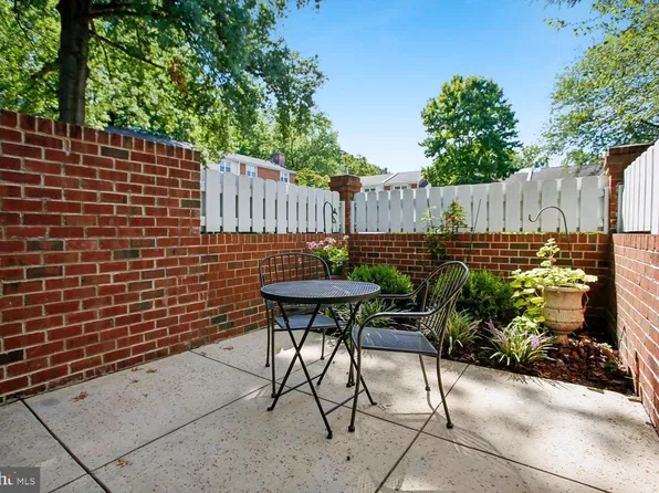 2621 S Walter Reed Dr Unit A, Arlington, VA 22206