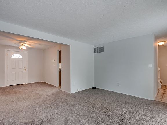 4th image of 5893 Springwood Dr