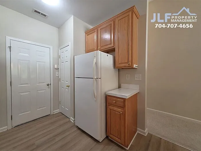 4730 Willow Glen Rd — Photo 5