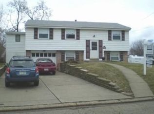 107 Homer Cir, Mc Kees Rocks, PA 15136