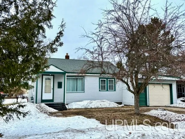 N1073 E 1st Ave, Trenary, MI 49891