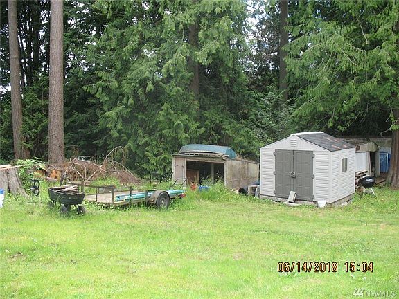 5th image of 15906 32nd Dr NW