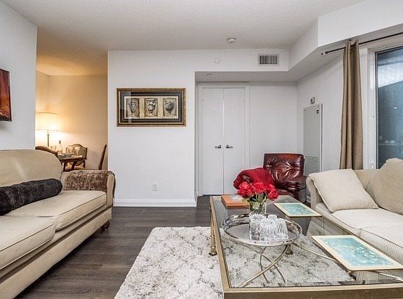 3rd image of 155 Yorkville Ave #504