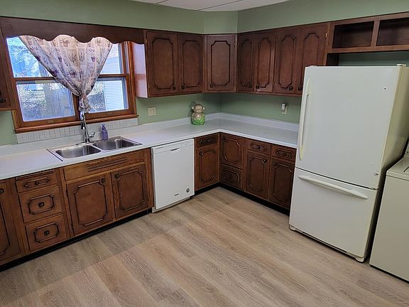 Kitchen with Laundry