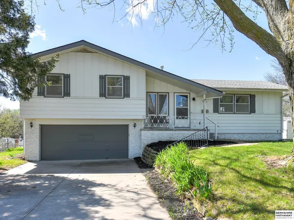 9607 Spencer St, Omaha, NE 68134