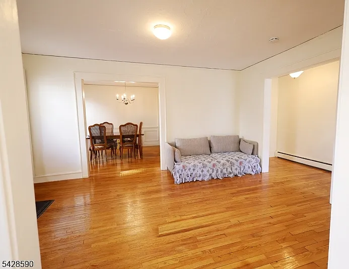 15 Edgar St #A — Photo 6