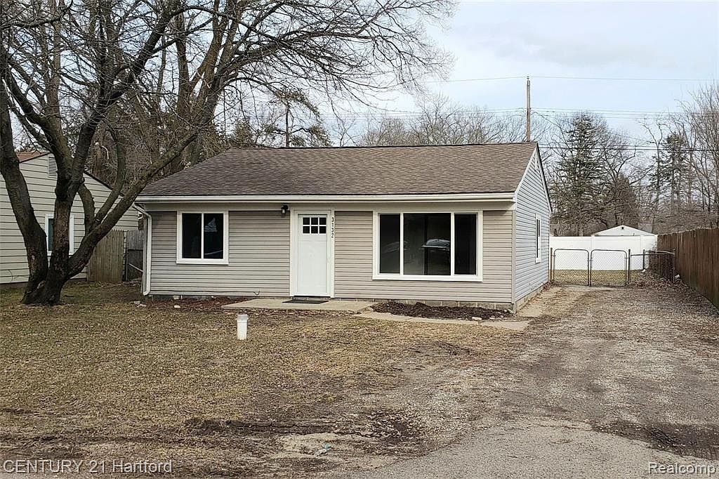 3132 Rochester Rd, Troy, MI 48083