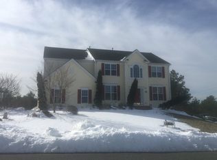375 Raymond Rd, Plymouth, MA 02360