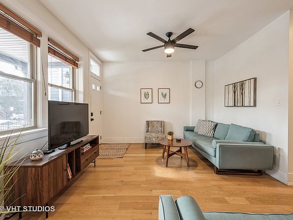2nd image of 3226 W Le Moyne St