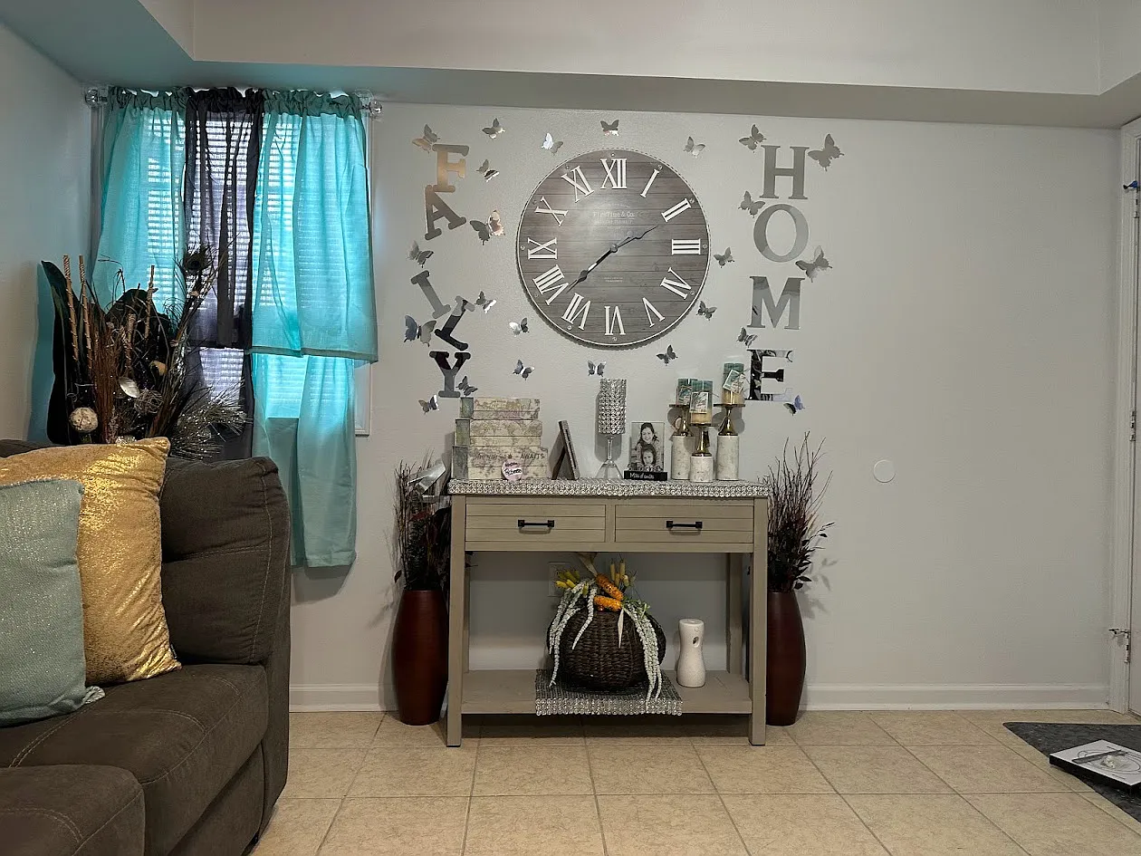 2 bed, 850 sqft, $1,200 — Photo 2