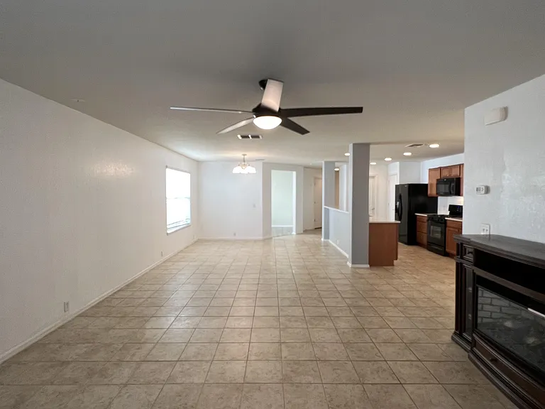 10909 Charreada Trl — Photo 18
