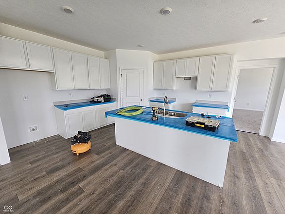 5th image of 2339 Pine Valley Dr