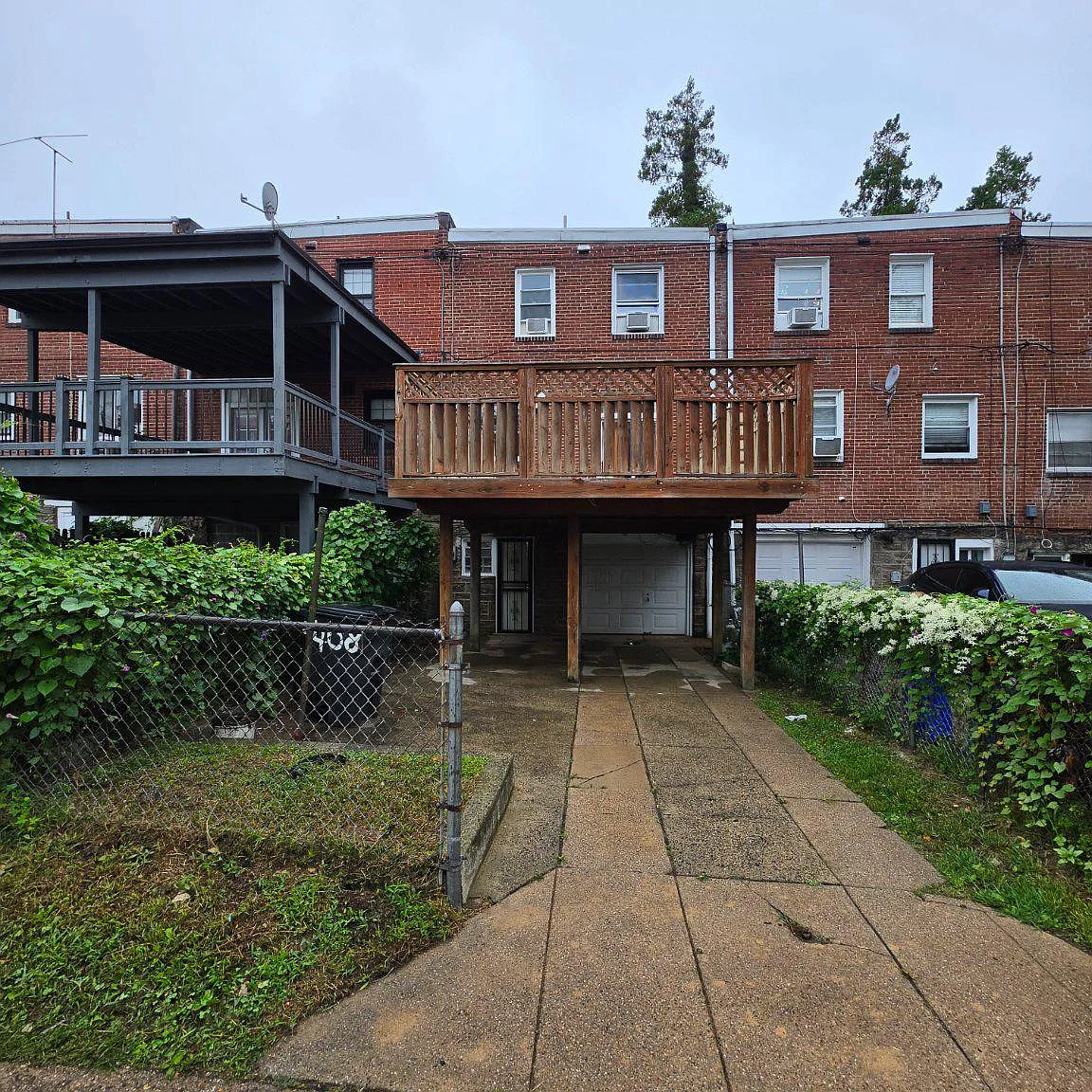 3 bed, 1.5 bath, 1836 sqft, $2,200 — Photo 2