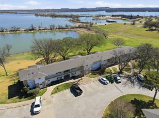 108 Harbor Dr Unit 102, Runaway Bay, TX 76426