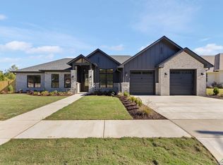 5600 Osprey Pl, Longview, TX 75605