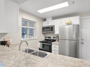 2619 W Maplewood Ave #105, Bellingham, WA 98225