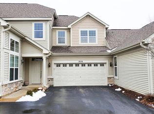 1829 Foxridge Ct, Aurora, IL 60502