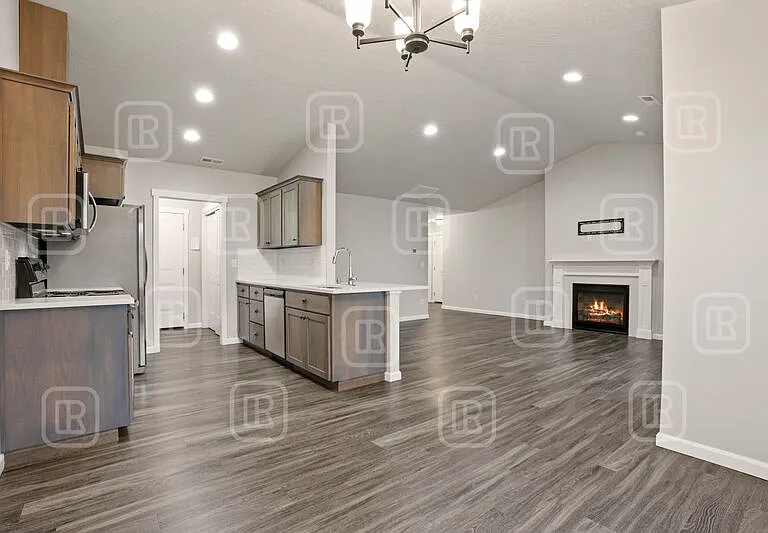 17020 E Knox Ln — Photo 1