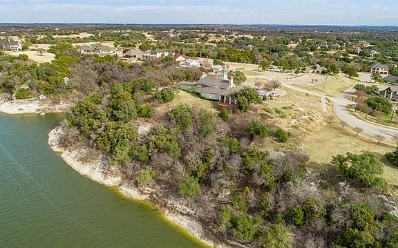 4th image of 23002 Whispering Meadow Dr