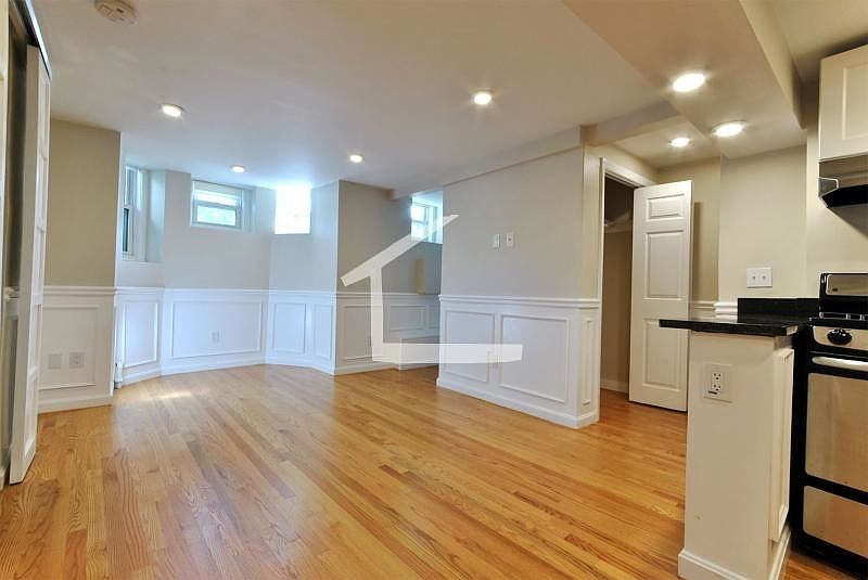 1st image of 3 Englewood Ave #0BB