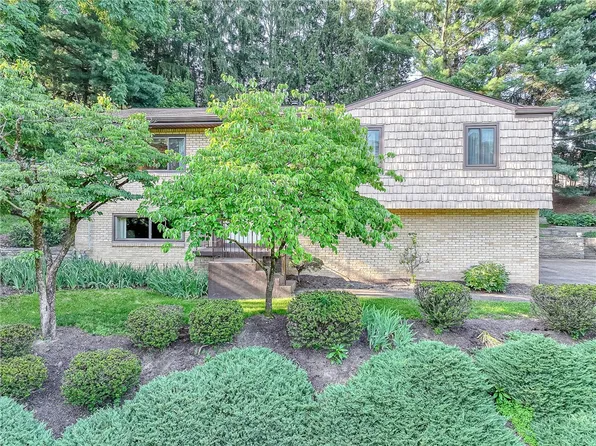 112 Siebert Rd, Pittsburgh, PA 15237