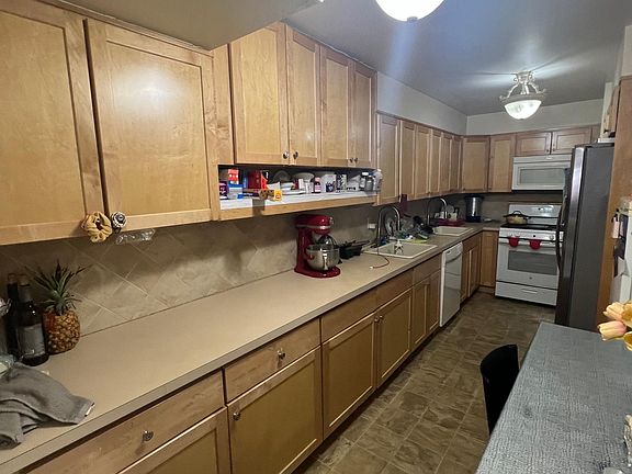 3rd image of 1648 E 14th St