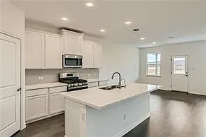 120 Thurman Holt Rd — Photo 4