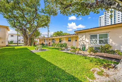 1708 Van Buren St #3 Photo 1