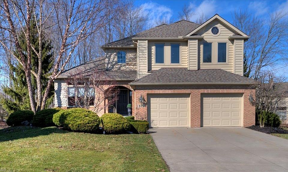 1st image of 575 Burgess Cir