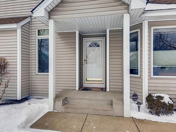 4th image of 4849 Moon Lake Cir