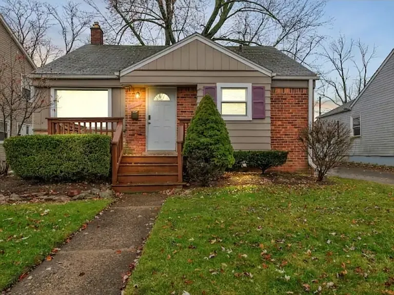 3511 Chester Rd — Photo 17