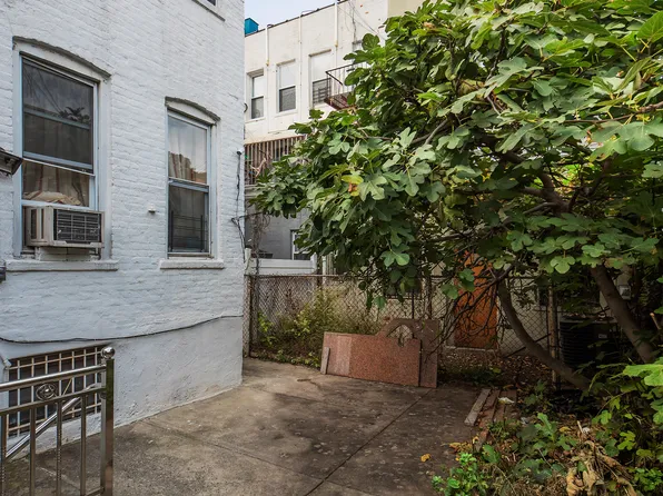 1811 72nd Street image 3 of 4