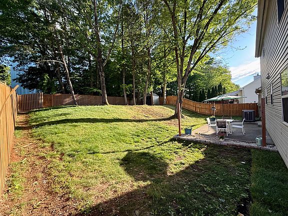 2nd image of 6111 Plainville Ln