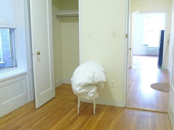 4th image of 50 W 55th St APT 4F
