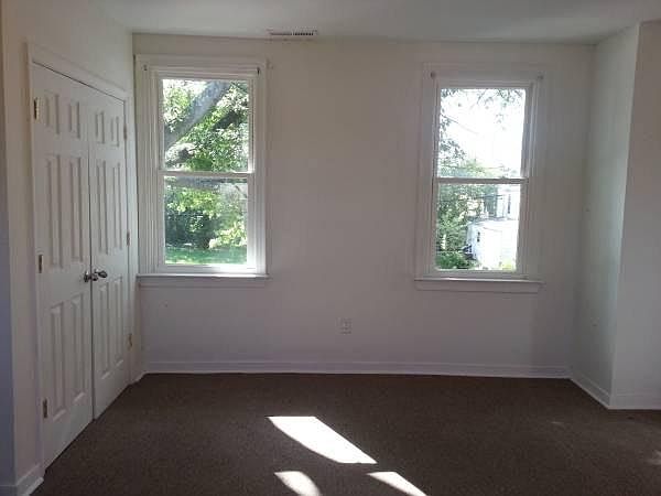 1Bedroom /upstairs