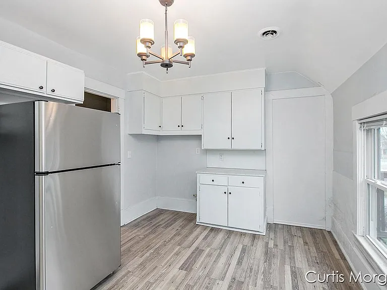 1035 Chatham St NW — Photo 9