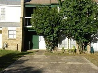 107 Normal Park Dr, Huntsville, TX 77320