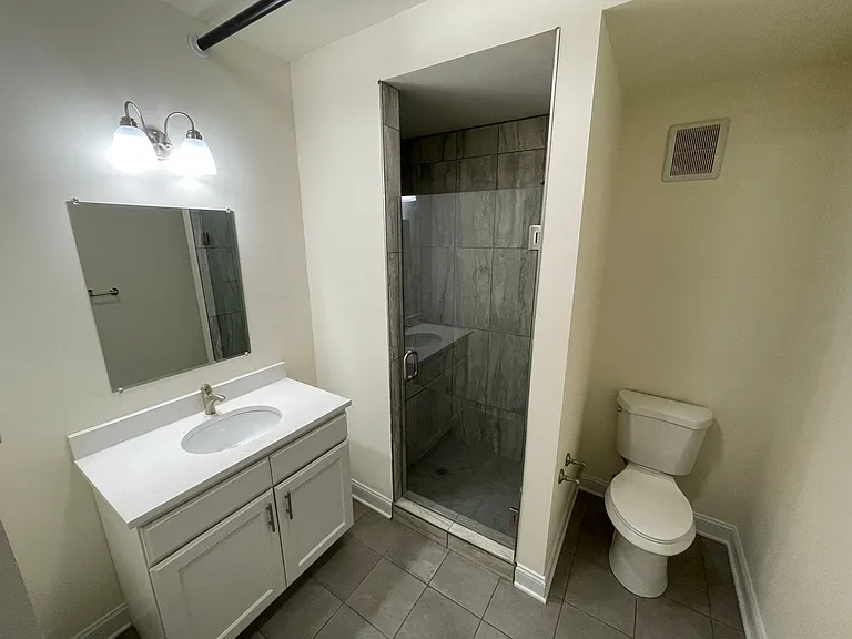 883 Broadway — Photo 20
