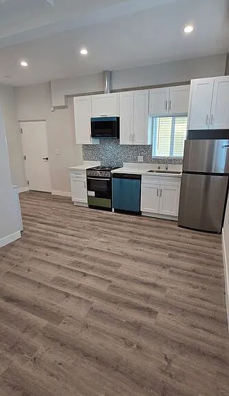 1462 S Shenandoah St #8 — Photo 3