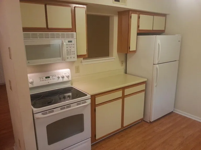 5531 Hornaday Rd #F — Photo 3