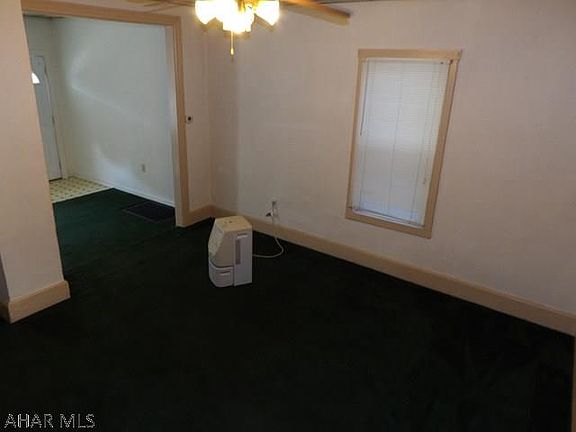 5th image of 211 N 7th Ave