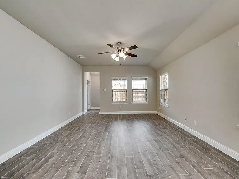 1080 Norias Dr — Photo 7