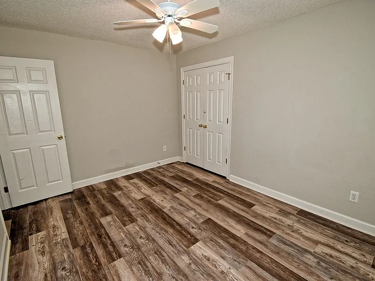 239 Tillamook Dr — Photo 26