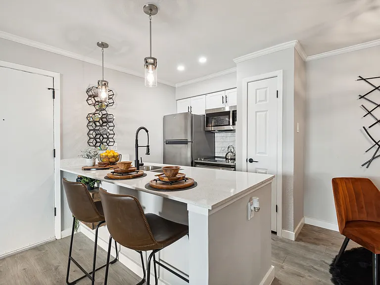 The Ace Apartments — Photo 15