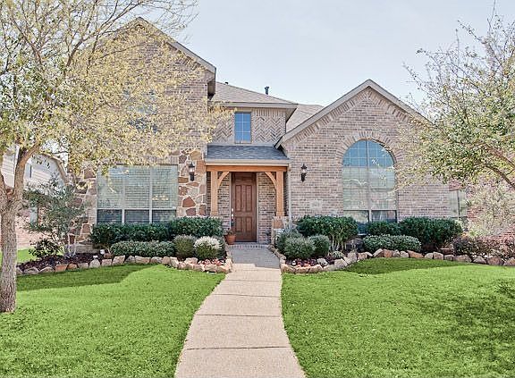2nd image of 2803 Barnhill Ln