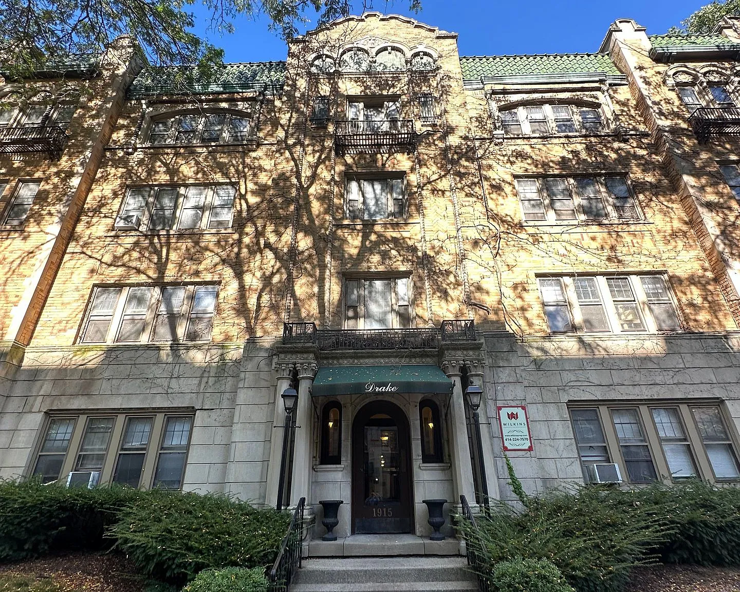 The Drake — Photo 1