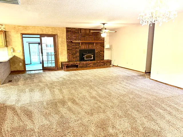 3 bed, $1,795 — Photo 4