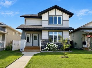 394 SE Teasdale Dr, Red Deer, AB T4P 0P8