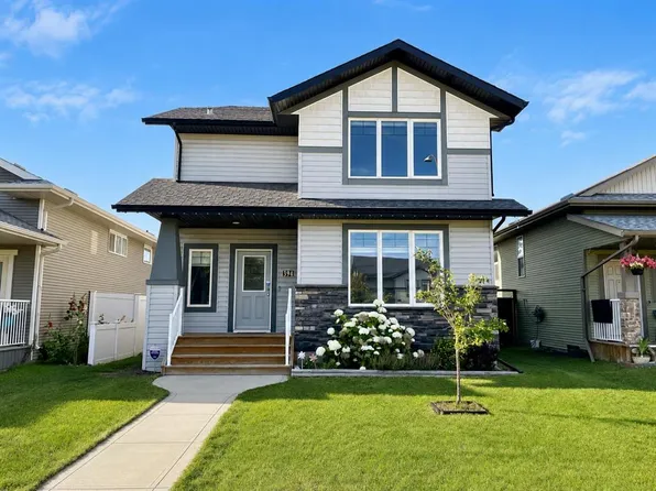 394 SE Teasdale Dr, Red Deer, AB T4P 0P8