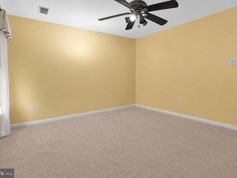 117 Teapot Ct #117 — Photo 28